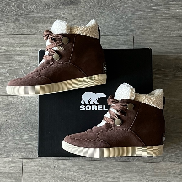 NWT Sorel Out N About Wedge Bootie Brown and Cream Size 9 - Picture 1 of 9